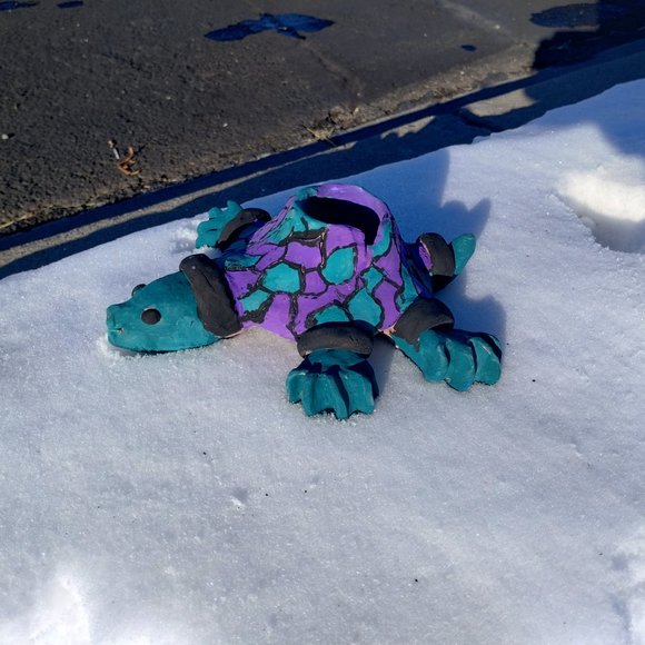 Hand crafted hand painted original clay tortoise ash/trinket tray - Picture 3 of 7